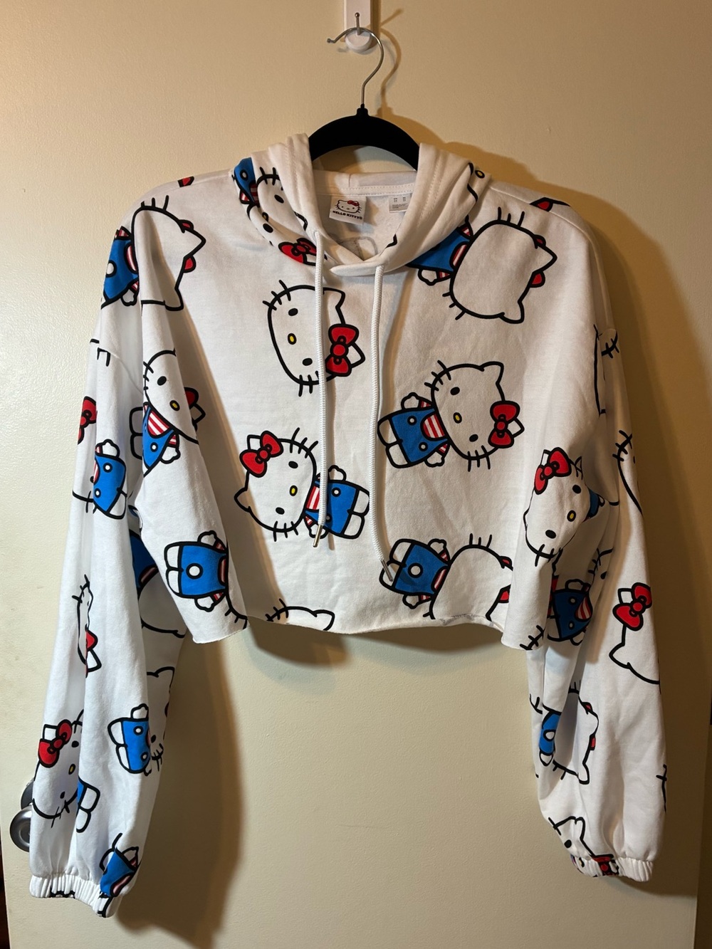 H&M x Hello Kitty White All-Over Print Cropped Hoodie Sanrio Streetwear M